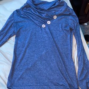 Long sleeve shirt with turtle neck